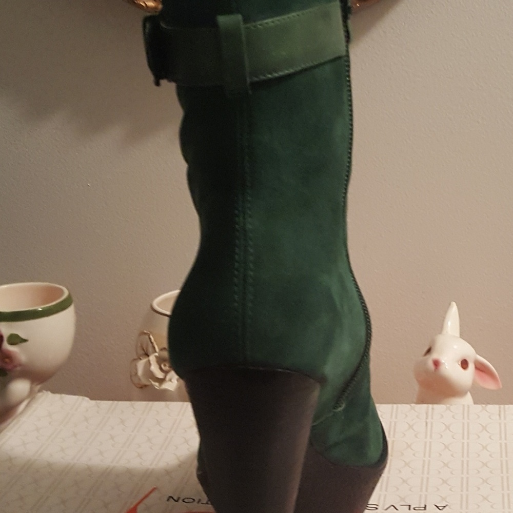 Boots - Picture 2 of 2